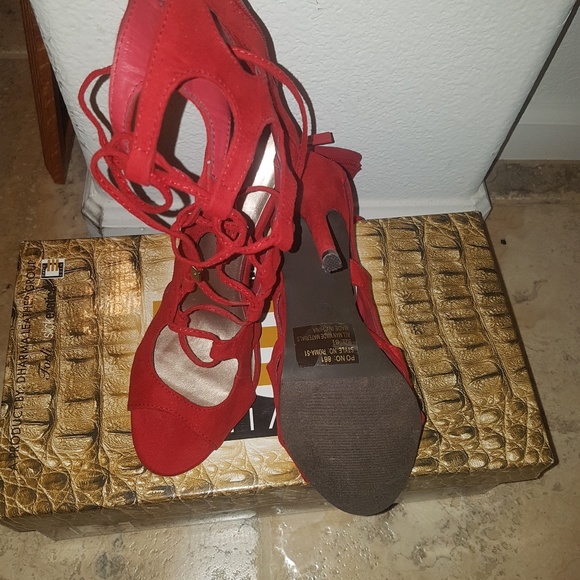 Shoes - Picture 2 of 2